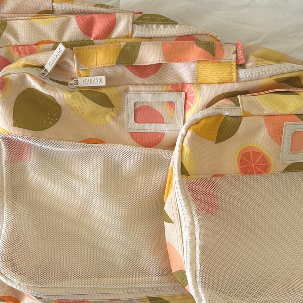 Calpak Citrus Pattern Organizer Set